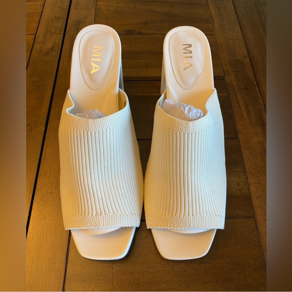 Brand New* MIA Cream Mules Elegant Comfort 8.5